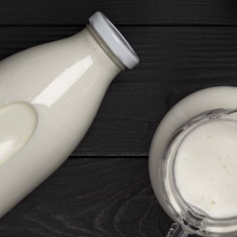 stories-sustainability-dairy-products-milk-bottle