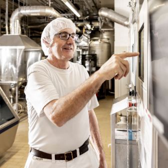 careers-teaser-topics-team-jogurtproduktion-fabrikation-emmen-martin-schuerch