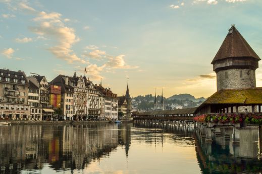 stories-chapel-bridge-lucerne-emmi.jpg