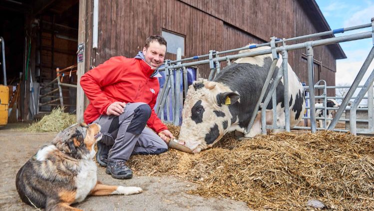 Püntenmas, Remo Stierli, Birmensdorf_Portrait mit Kuh_5