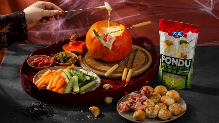 Halloween kaasfondue in pompoen