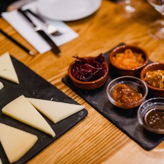 Webstory_Die-Welt-des-K-ses_Auf-Entdeckungsreise-mit-Patrick-McGuigan_text-image