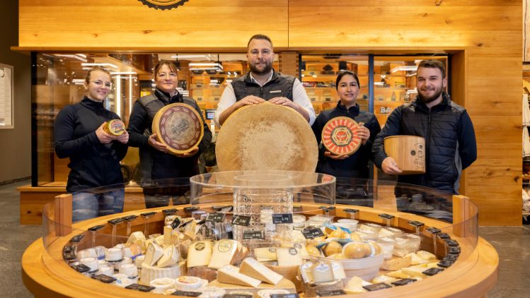 stories-humidoren-team-stage