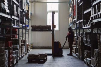 aut-ueber-emmi-distribution