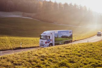 medienmitteilung-wasserstoff-lkw_stage-simple_h2lkw