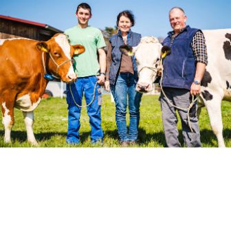 Hof_Hofstetter_Hofstetter_Aesch_Familie_zugeschnitten