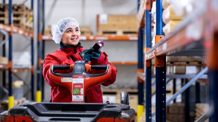 lernendenportrait-lenia-header-bild