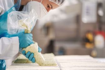 aut-ueber-emmi-konfektionierung-brie