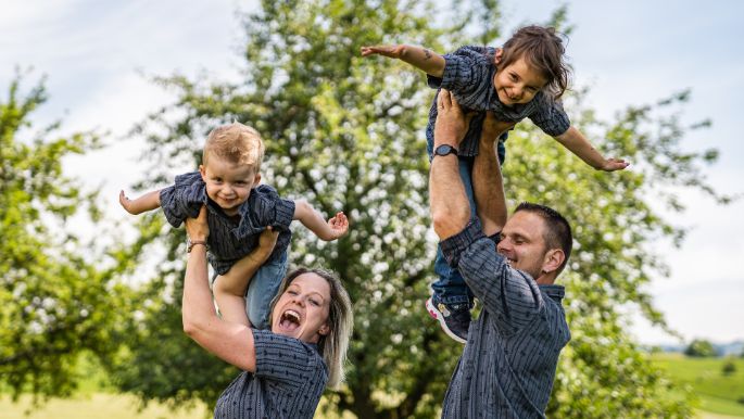 Raeberhof_Sommer_Ufhusen_Familie-3